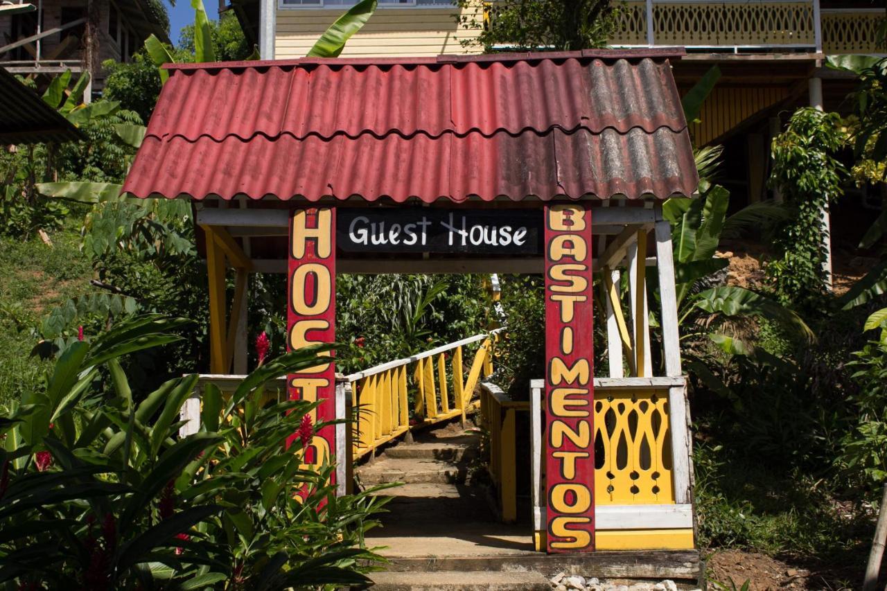 Bastimentos Hill Guest House Bocas del Toro Exterior foto