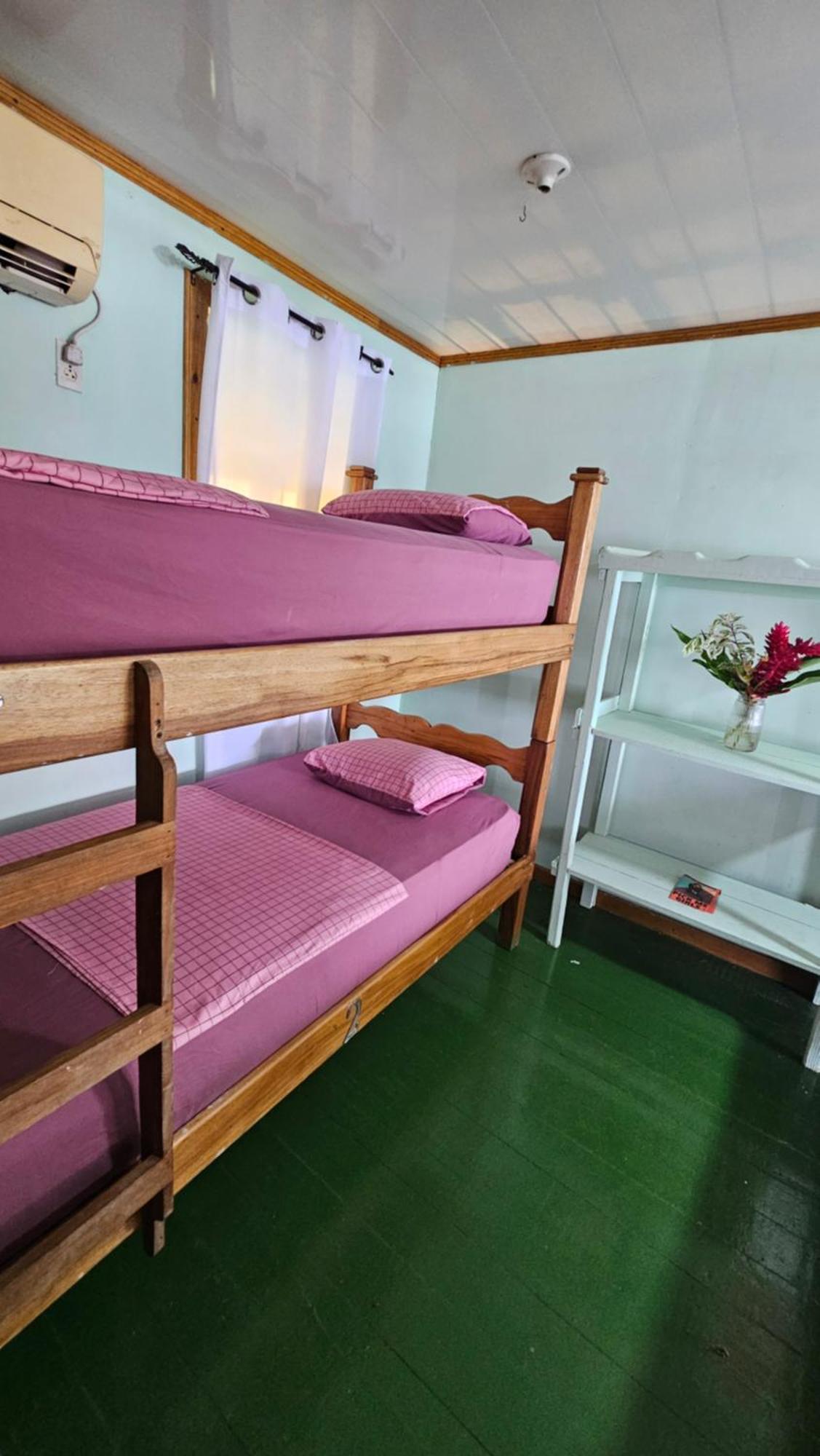 Bastimentos Hill Guest House Bocas del Toro Exterior foto