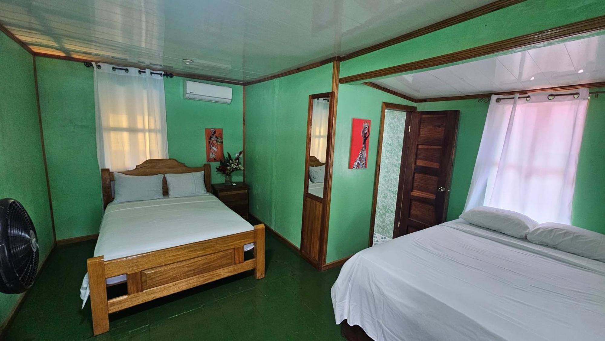 Bastimentos Hill Guest House Bocas del Toro Exterior foto