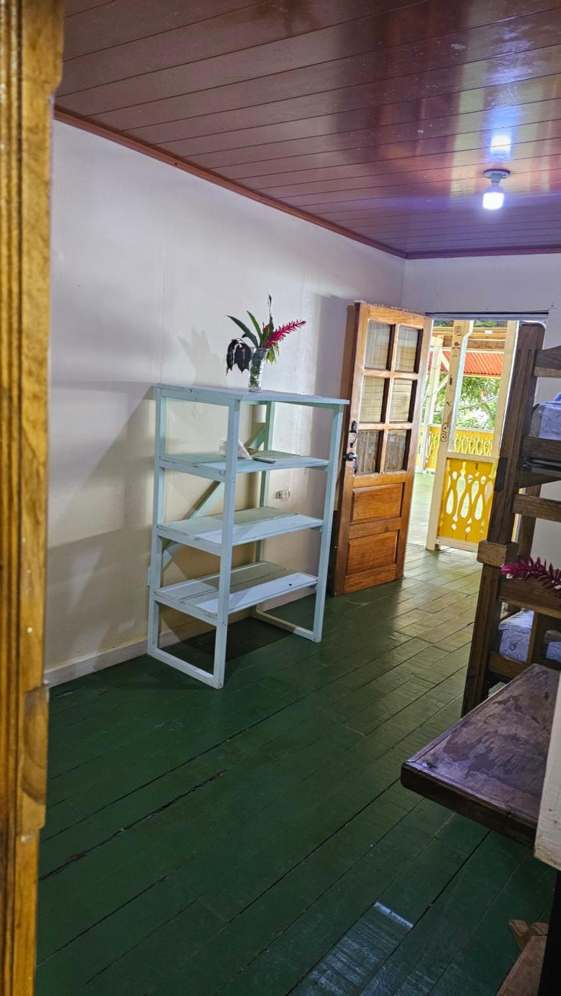 Bastimentos Hill Guest House Bocas del Toro Exterior foto