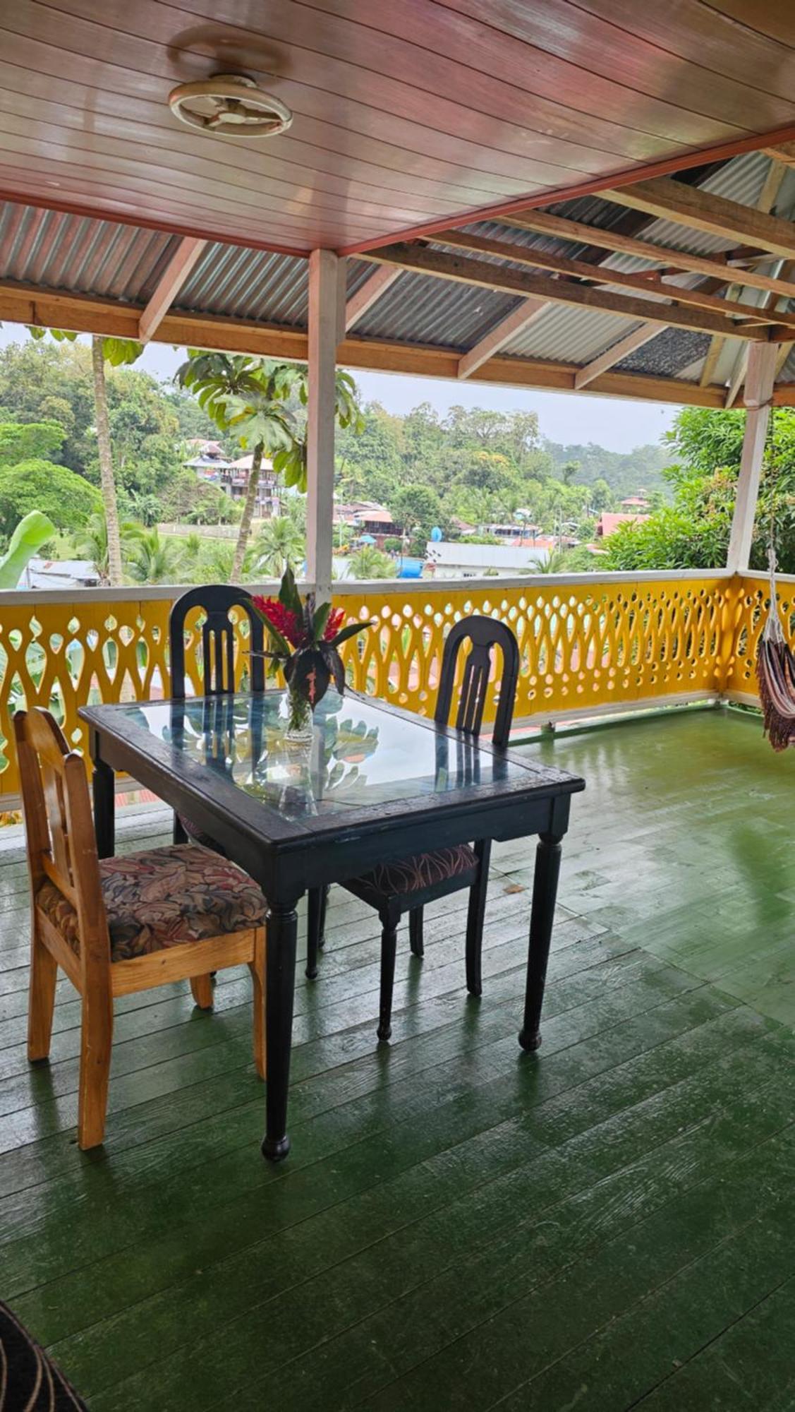Bastimentos Hill Guest House Bocas del Toro Exterior foto
